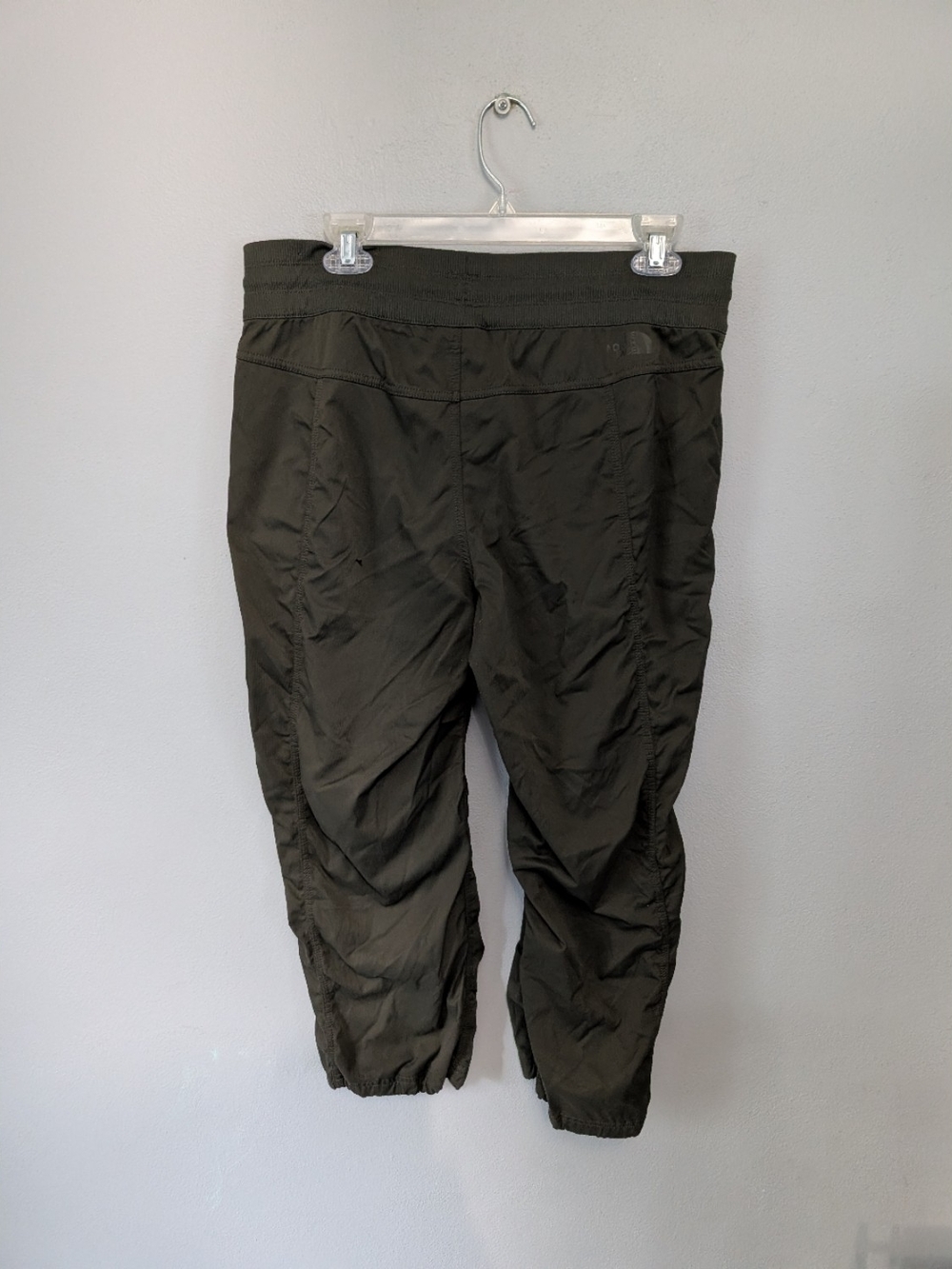 The North Face Olive Green Drawstring Outdoor Jogger Capri Pants Size Large - Picture 4 of 13